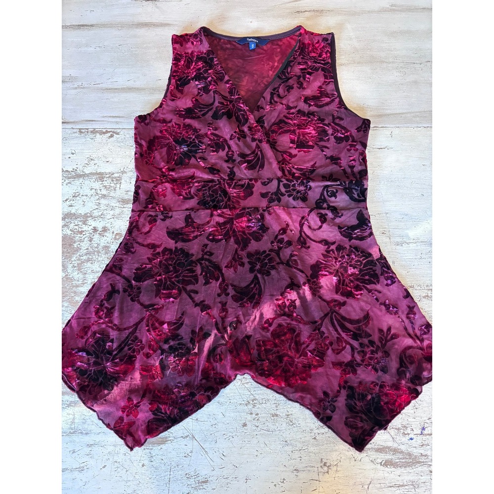 Y2K Reitmans top women M burgundy velvet burnout floral sharkbite hem v-neck